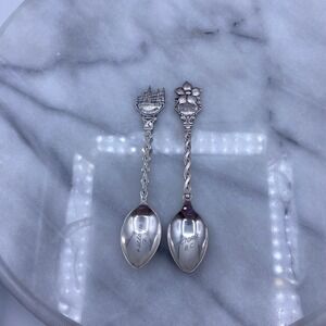 Souvenir Spoons Silver Plate Victoria BC Parliament Dogwood 2pc Canada Travel